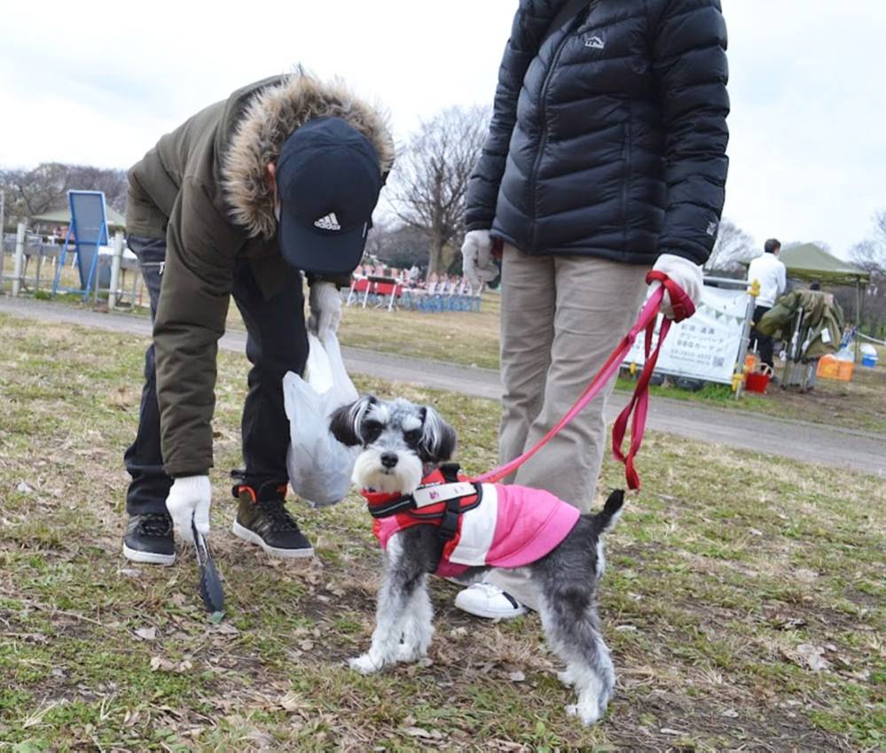 リバ犬清掃活動の様子1